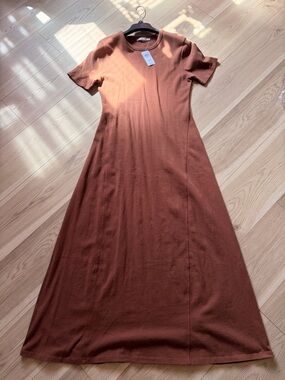 Abercrombie & Fitch Sleeveless Maxi Dress in Rust Brown